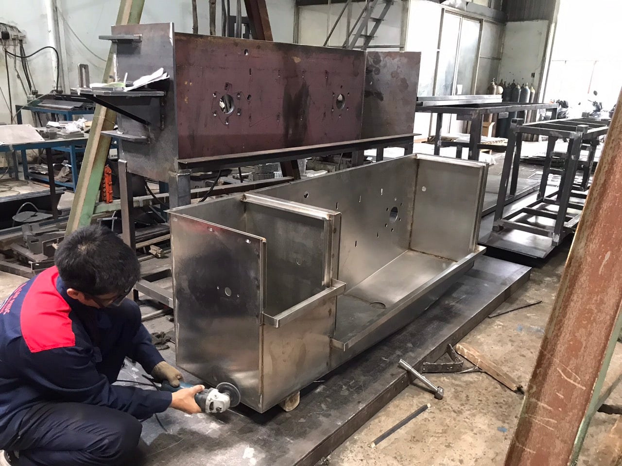grinding area.jpg